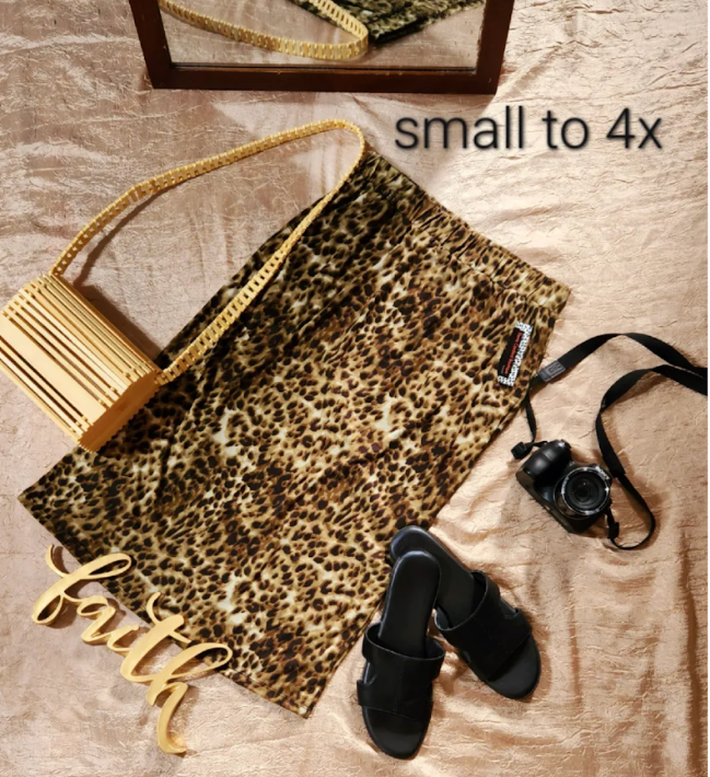 Leopard casual skirt 28" long